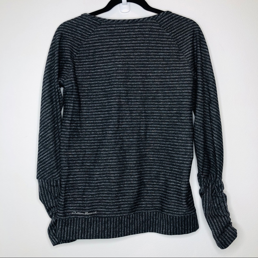 Outdoor Research Mikala Henley Top Medium Pullover Charcoal Gray Longsleeve
